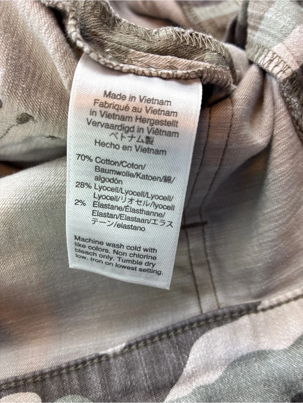 J. Crew Ladies Camo Crop Straight Leg Pants Sz 28 stretch quality cotton blend
